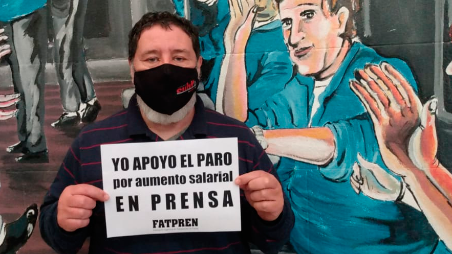 quiquerositto's tweet photo. 🗣️Solidaridad con lxs compañerxs de prensa que reclaman diciendo #ElSueldoNoAlcanza.
Y como los empresarios solo ofrecen precarización y salarios de hambre, apoyo al #ParoFatpren. https://t.co/BCkFkpvdQ8