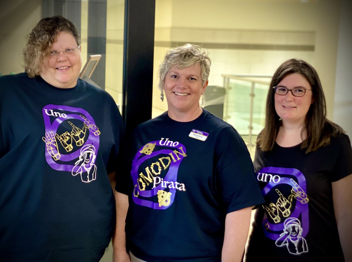 ghsasl's tweet photo. The Golden Girls of Upper Crossland! HOCO ready- did someone say UNO? Cause we are UNO Wild Pirate!
#HOCO2021
#GranburyHighSchool #granburypirates #piratepride #piratenation #pirateswingames #RoseElkinsDavis https://t.co/daX0jjjyMO