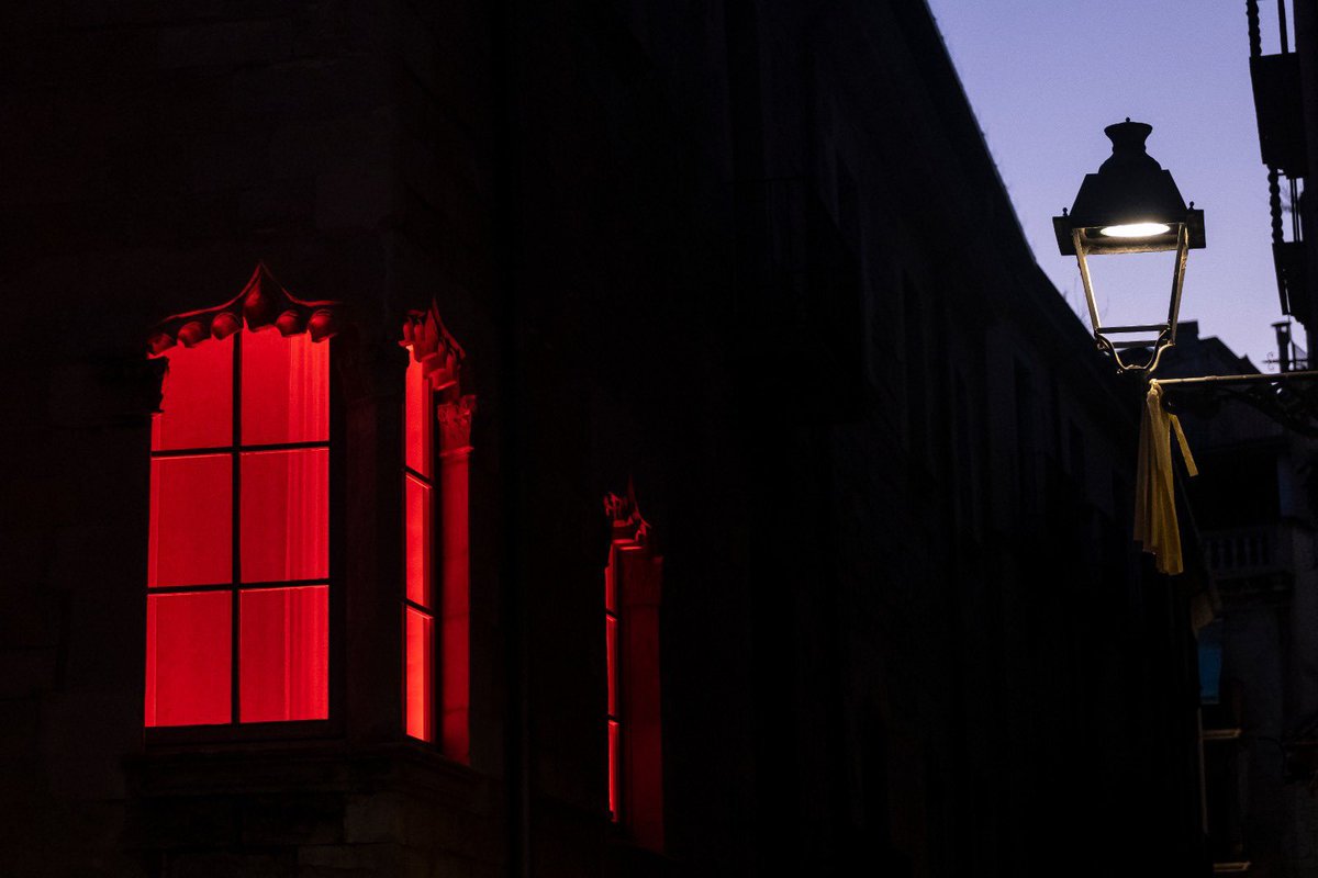 ❤ Avui dimarts, 7 de setembre, dia mundial de la Malaltia de #Duchenne, il·luminem de vermell la seu de la #DdGI. Ajudem així a conscienciar sobre la lluita contra aquesta distròfia muscular progressiva que afecta 1 de cada 5.000 infants.
#DesafioDuchenne #WDAD2021