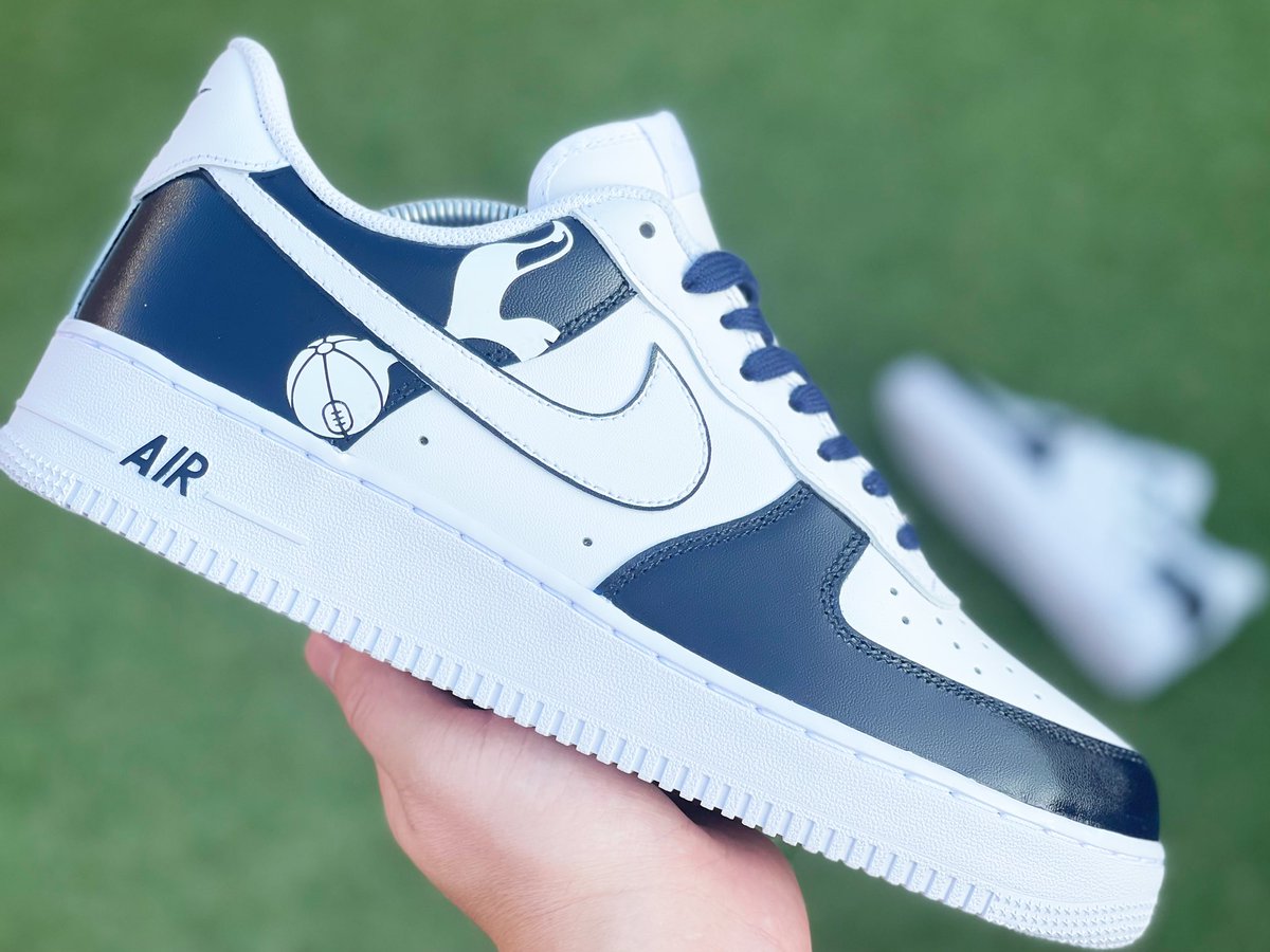 OnPoint_Customs's tweet photo. 🚨 CALLING ALL TOTTENHAM FANS!

Thank you for all of your support and orders so far! We’re now packing and shipping all of last weeks orders!

If you’d like some of our best selling #spurs trainers, grab them here! 

https://t.co/DFrSOI70zW 

#coys #thfc #tottenhamhotspur https://t.co/lGCjJycsgs