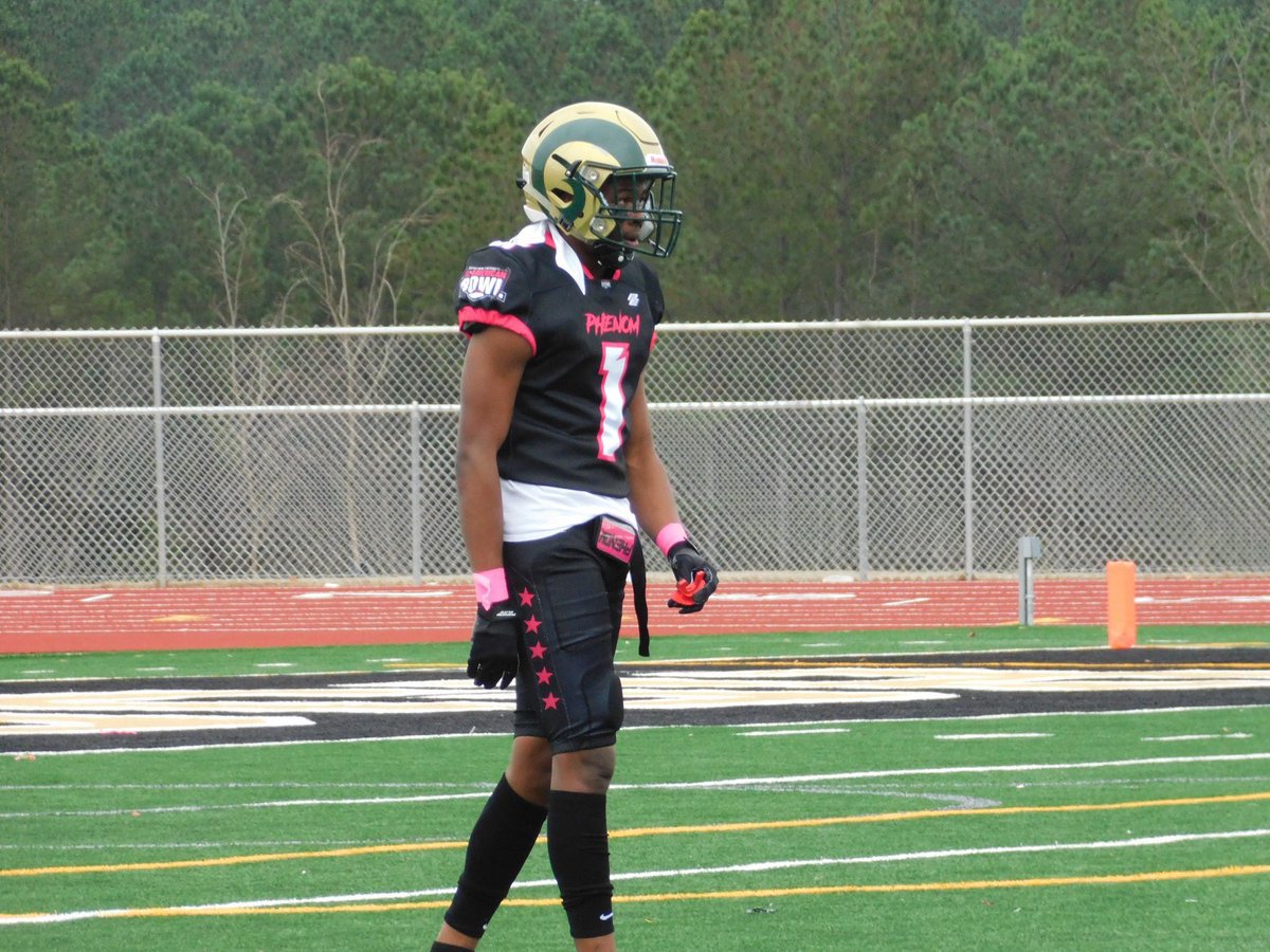 CoachRaw_'s tweet image. LETS GO C/O 2024 Ballers!! Drop you film below, @EliteRawTalent Sophomore showcase invites going out ASAP 🔥