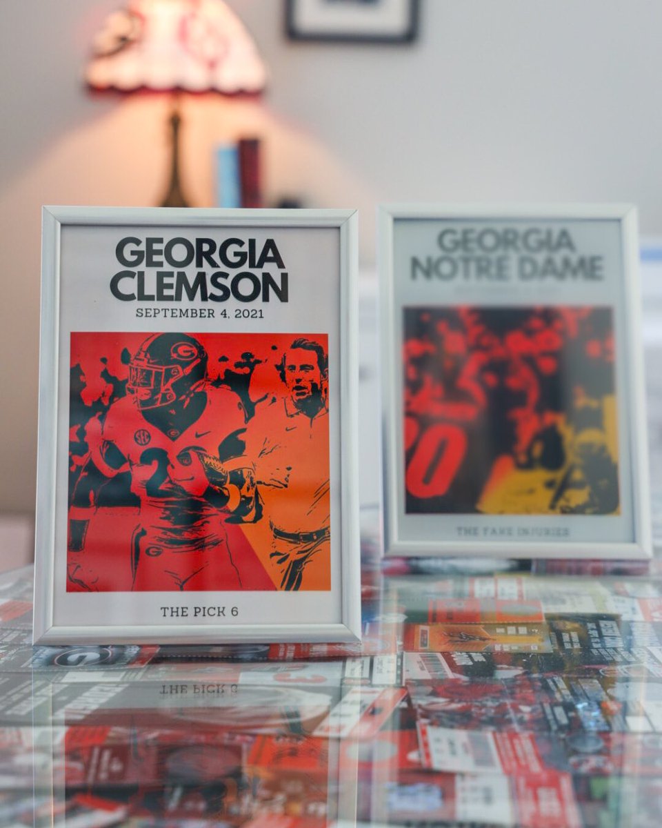 Scott Duvall (@jawavifilms) on Twitter photo Attn: UGA football fans. Here’s a framed 5x7 of “The Pick 6” creative edit. (More edits coming soon 👀)
I’m giving it away & will reveal the winner on this week’s <a href="/WSLSpodcast/">Waitin’ Since Last Saturday 🏆🏆</a>.
To Enter: Follow Me, RT, Comment, or Like this Tweet.
Ends 9/8 at 3pm EST.
#GoDawgs Attn: UGA football fans. Here’s a framed 5x7 of “The Pick 6” creative edit. (More edits coming soon 👀)
I’m giving it away & will reveal the winner on this week’s <a href="/WSLSpodcast/">Waitin’ Since Last Saturday 🏆🏆</a>.
To Enter: Follow Me, RT, Comment, or Like this Tweet.
Ends 9/8 at 3pm EST.
#GoDawgs