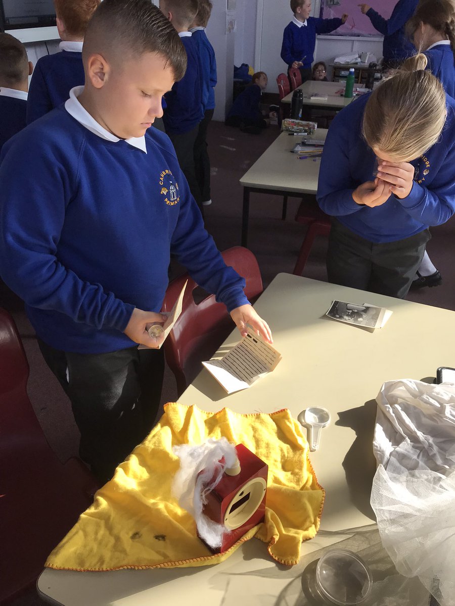 MrsGrovesCPS's tweet photo. 🕵️‍♀️ fabulous detective work in 6RG this morning after a mysterious disappearance! 🔍 We looked for clues and analysed the evidence which appeared overnight 😱 The ideas and imaginations on our new year 6s is wonderful 👌@CambridgeSch @MissBrown_CPS @MrsRebello_CPS https://t.co/tb9l9IAIlZ