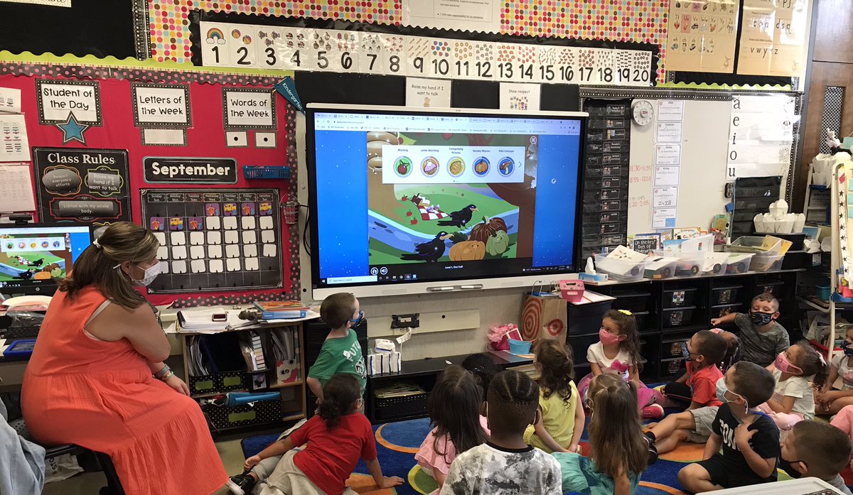 Our #kindergarten kids learning how navigate <a href="/LexiaLearning/">Lexia</a> Great job kids and staff! <a href="/ErinZukowski_/">Erin Zukowski</a>