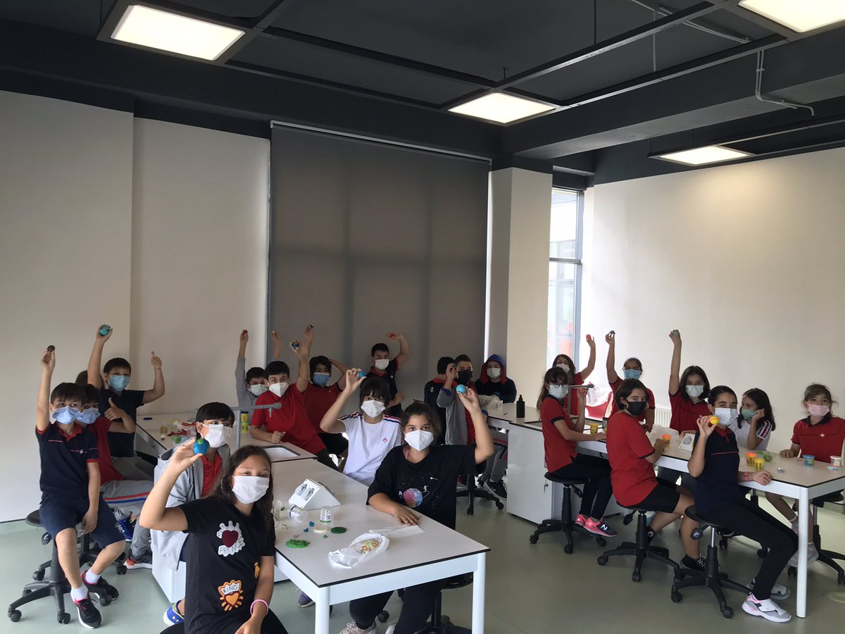 Oyun hamurlarıyla gezegenleri keşfetiyoruz.☺️<a href="/shkynr/">Şahika Yanar</a> <a href="/EdaPekcetin/">Eda Keskin</a> @ayliinclsknbk <a href="/erel_begum/">Begüm Erel</a> <a href="/bk_tekirdag/">BK Tekirdağ Kampüsü</a> <a href="/GokceBorucu/">Gökçe Borucu</a> <a href="/cnszkn/">Cansu Özkan Çoban</a>