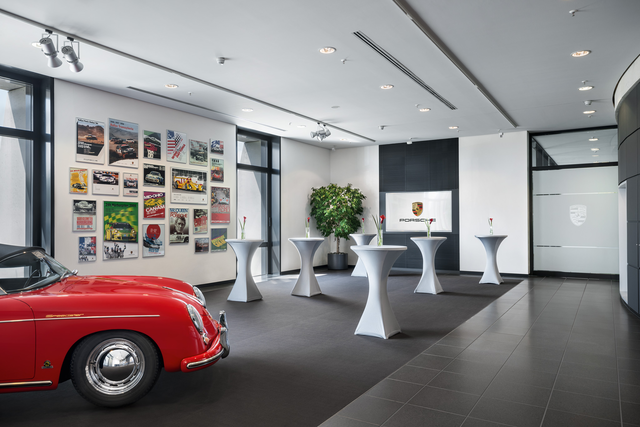 LeipzigTourist's tweet photo. Was #porscheleipzig am Tagungsstandort Leipzig schätzt?
🗺️optimale Lage
🌇attraktives Stadtbild und Umfeld
🕰️bewegte Historie
Das Gelände gehört zu den begehrtesten Venues der Stadt. Erfahrt mehr im @GCB_Deutschland Virtual Venue:
https://t.co/x6YsmV5x0Q #meetleipzig https://t.co/3TyO14WkLU