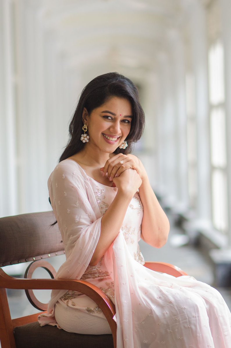 TheAuteur_Media's tweet photo. Aesthetic Star @mirnaliniravi classy #PinkSeries look
@pk_views
#MirnaliniRavi @onlynikil https://t.co/oneiikyaHf