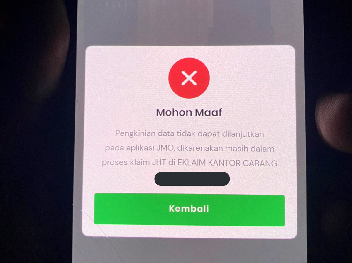AdamNL_'s tweet photo. @BPJSTKinfo selamat malam min, mohon di bantu ini kenapa ya ? saya merasa tidak pernah melakukan klaim, sehingga saya tidak bisa melakukan pengkinian data…
Trims https://t.co/ceSLuZPbR4
