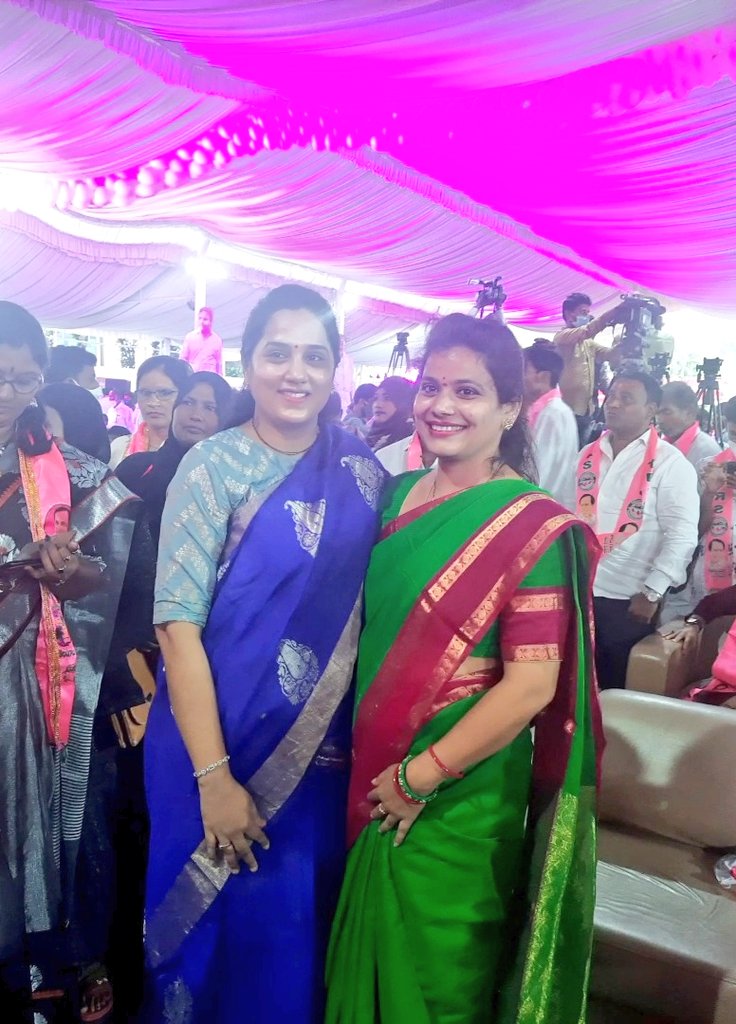 KTRS_Satish's tweet photo. #BeautifulClick of GHMC Corporators👌👍👏
@ChintalaShanti
@AdarshSindhu
at the TRS Party General body meeting at Jalvihar, Hyderabad. https://t.co/27f0J0hDbx