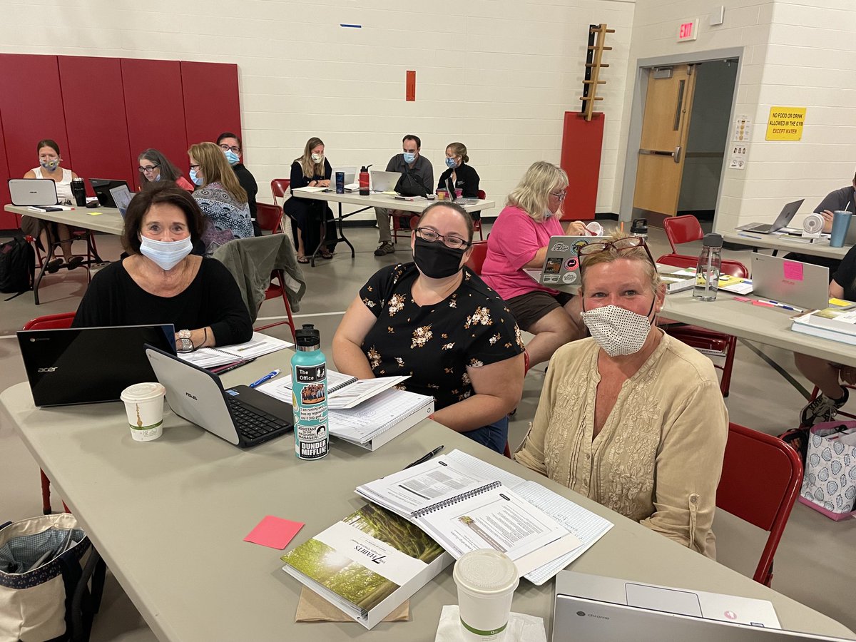 LeadLearnerWS's tweet photo. Weathersfield staff participated in Leader in Me training. #LIM https://t.co/L1W8N2tp6e