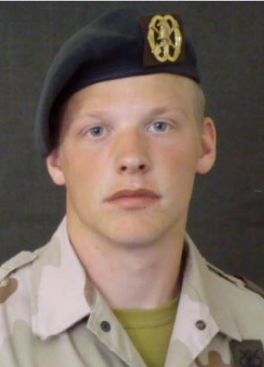 RoyGrinwis's tweet image. Jos ten Brinke

Is 21 jaar geworden

Geboren op 28 juli 1987 te Enschede
Overleden op 7 september 2008 te Qudus, Uruzgan, Afghanistan

Lest we forget 🕯️💚