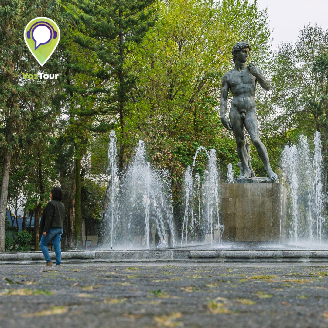 VozTourCDMX's tweet photo. Conociendo la #Roma y la #Condesa
Plaza #RioDeJaneiro
Al centro de la plaza, se encuentra una  fuente con una de las dos únicas réplicas en el mundo de la famosa obra de Miguel Ángel “El David”

No solo visites…#ViveCDMX con #VozTour https://t.co/NrfwoqjoUp