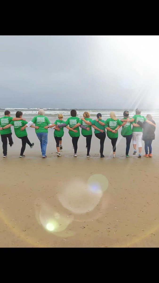 MoveMoreNI's tweet image. Move More Derry &amp;amp; Strabane on tour 😎

Last week move more went on the move to the beautiful Castlerock for a day trip 🏖

Great to see some of the group out and about enjoying the sunshine ☀️

#movemoreni
#whatgoesontourstaysontour

@dcsdcouncil @mayordcsdc