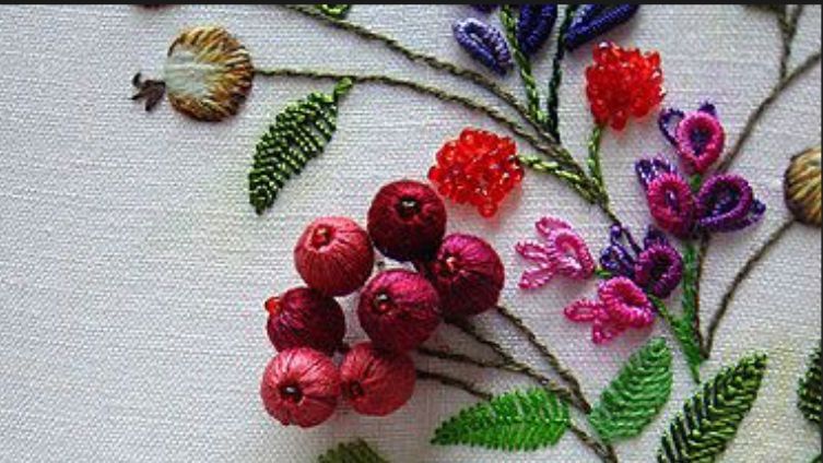 chicagobotanic's tweet photo. Learn how to create embroidery and floral embellishments during @JLeBlancDesign Show &amp; Tell Online on Sept. 13. See examples of the Project Runway alumnus’ exquisite 3D floral embroidery designs and get a preview of his upcoming workshop. Sign up: https://t.co/oiu6mx5aWw https://t.co/pYTk3NF02w