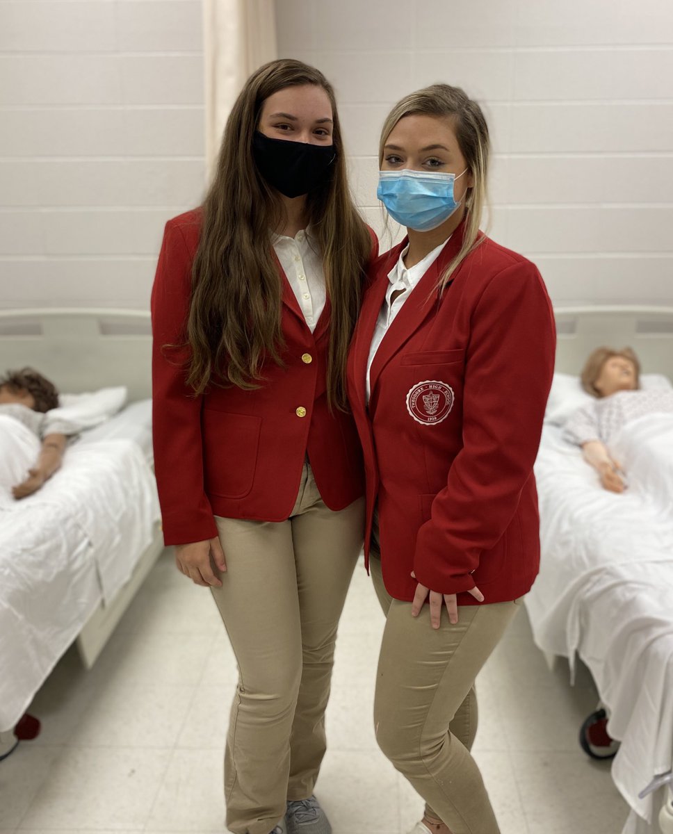 BobcatMedical's tweet photo. MCPSS Academy Specialists toured our programs today at Theodore High School! Emily Brownlee and Madison Lewis spoke to them about their desire to have a future career in the medical field and why they chose our Health Science Academy! @THSAcademies @chip_menton @Careertechmob https://t.co/2ChPCNn7dr