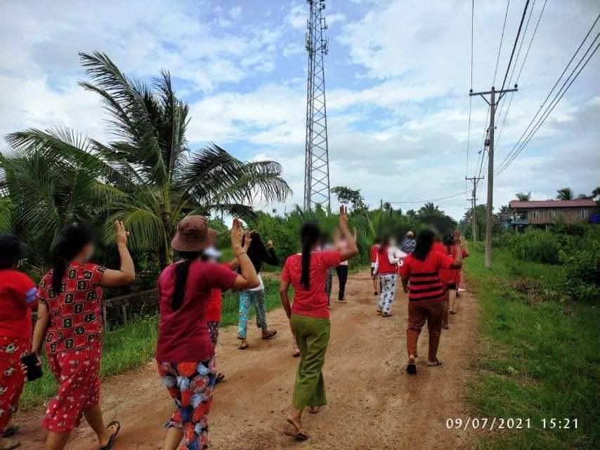 2021Revtweets's tweet photo. Red Rose Women’s Movement
Women led the protest against Genocidal Military in Kanyonkyun village, Launglone Tsp showing their strong desire for Democracy.
#UselessASEAN
#Sep7Coup 
#WhatsHappeningInMyanmar https://t.co/j1i0WveZxL