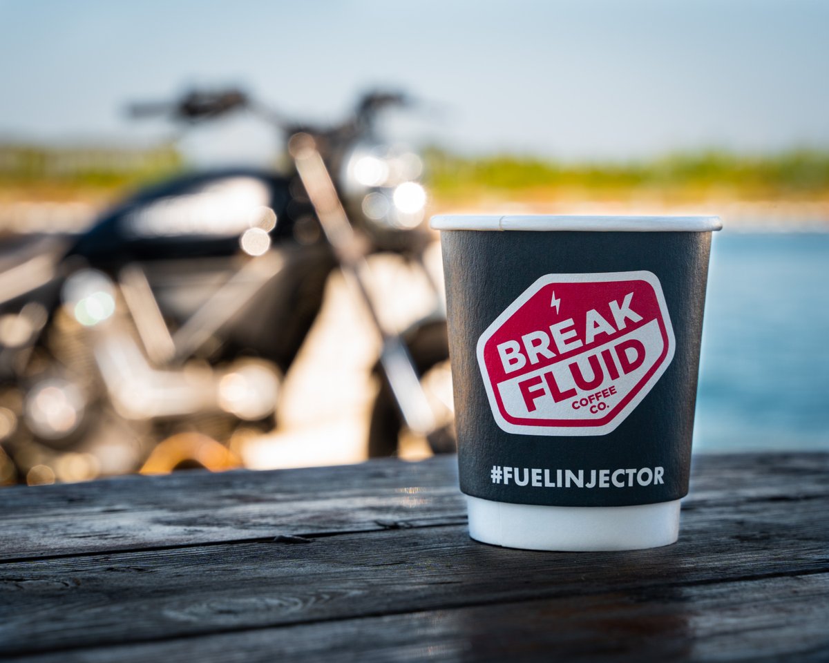 BreakFluid's tweet photo. Perfect way to end the summer ⚡

Enjoying the last of the good weather with a shot of Break Fluid #FuelInjector at S BOMB Vintage Workshop 

https://t.co/wx6XdU1Ycr https://t.co/k8hD4CtLad
