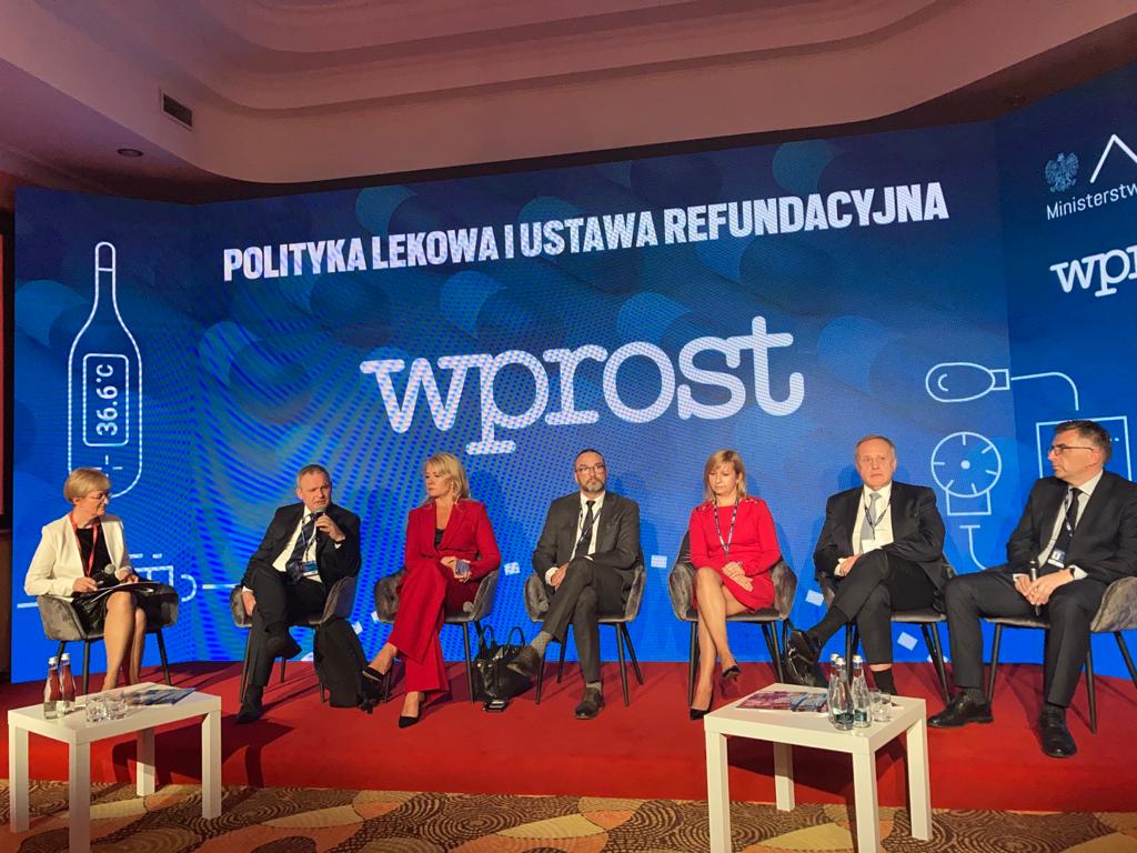 O polityce lekowej na Forum Ekonomicznym! W dobie zmian i decyzji... <a href="/a_niedzielski/">Adaś N.</a> <a href="/Milkowski_M/">Maciej Miłkowski</a> <a href="/prezydentpl/">Kancelaria Prezydenta RP</a> <a href="/towarzystwoPTFe/">Polskie Towarzystwo Farmakoekonomiczne</a> <a href="/MacNiewada/">Maciej Niewada</a> <a href="/MByliniak/">Michał Byliniak</a> <a href="/krzysztof__kus/">Krzysztof Kus</a> <a href="/KrzJakubiak/">Krzysztof Jakubiak</a> <a href="/imid_warszawa/">Instytut Matki i Dziecka</a> <a href="/InstytutLekow/">Narodowy Instytut Leków</a> <a href="/ioz_org_pl/">Instytut Ochrony Zdrowia</a>