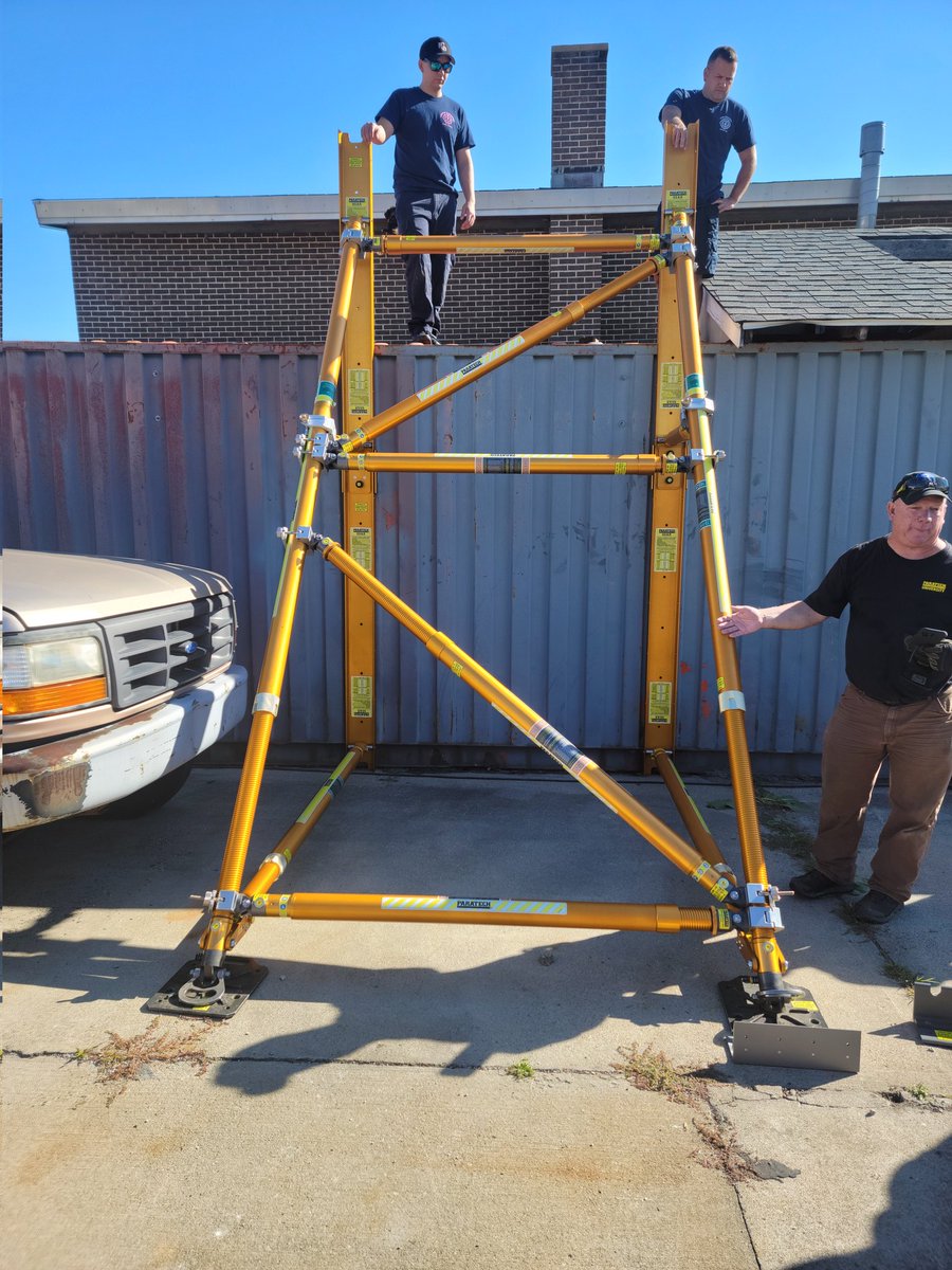 sh1cfd's tweet image. Raking it with Northesst Rescue this am. Thanks Jim Bertram. #paratech