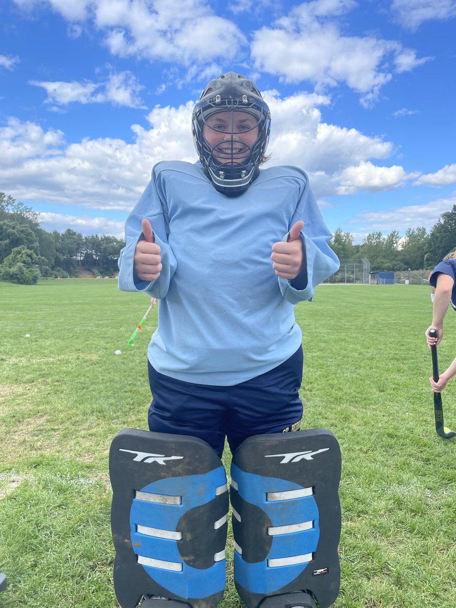 Big thumbs up from our Junior goalie/captain Gianna Bingham as we take on our first GAME tonight. 4pm start (Home) against NDA! 💛💙🏑 Let’s start off strong girls!