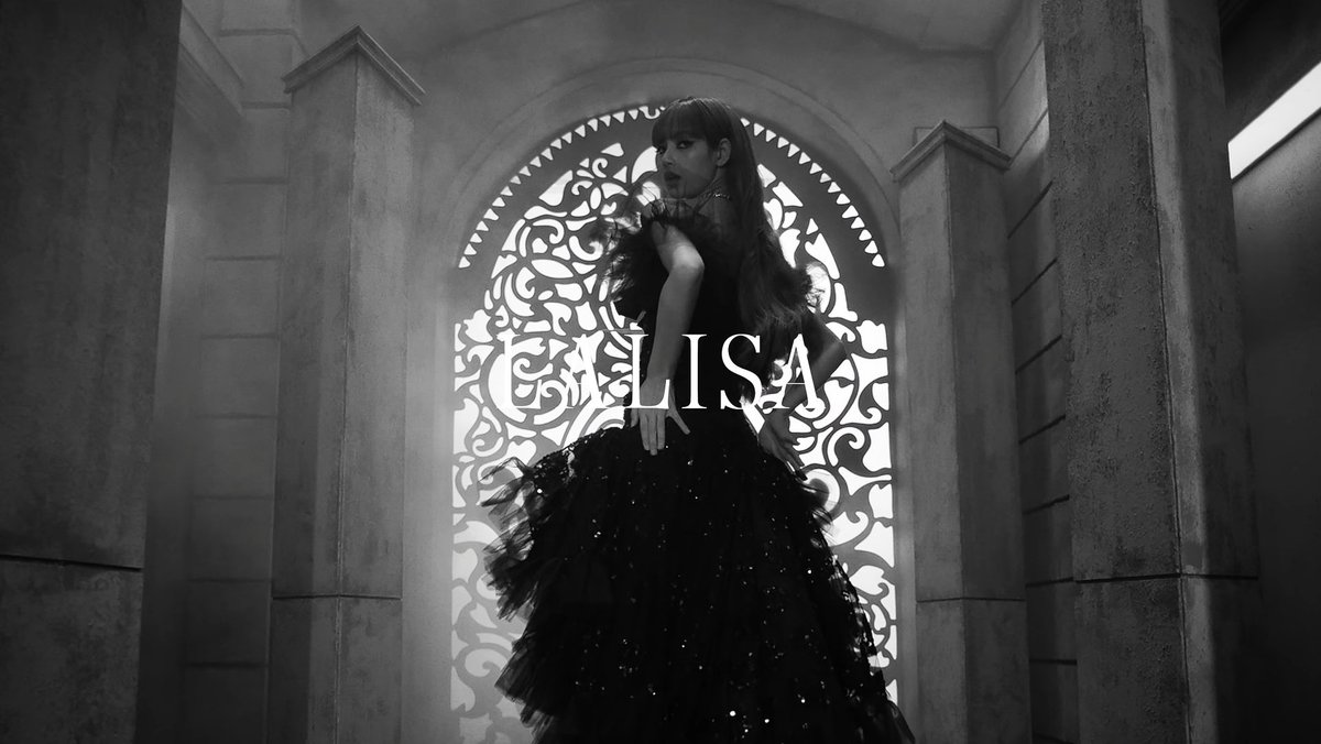 BPWorldwider's tweet photo. LALISA LOVE ME ♡
#LSMVTeaser https://t.co/UrubGeiNHK