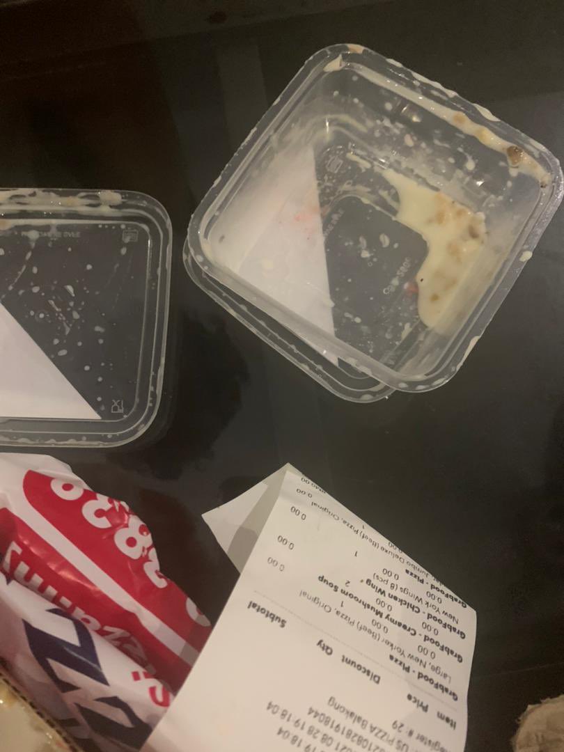 aamniys_'s tweet photo. @GrabMY @AzrulIzzaham Hi, i haven’t got my refund yet. Have done that twice but still no answer. Pizza was soggy and the soup were spilled. Please get back to me soon. Thank you 🙏🙏 https://t.co/QR6J2lPaTQ