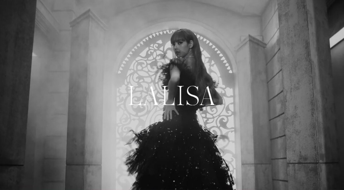 LILIES_STREAM's tweet photo. She literally gave us all these in 14 seconds 👑

LALISA LOVE ME 
#LalisaMVTeaser https://t.co/y60sDrJ8cA