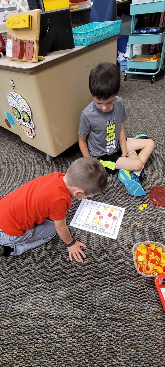 MT_Gr2's tweet image. 4 Corners math stations to work on math fluency.  #mathinfocus