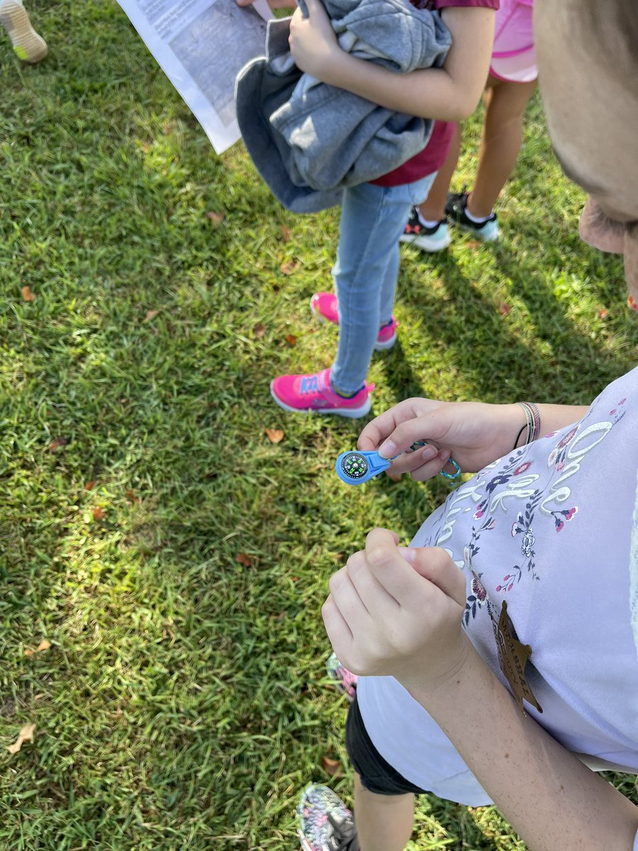 Treasure hunt working on cardinal directions and maps <a href="/JenniferWarden5/">Jennifer Warden</a> @RES_halexander <a href="/RES_RSSS/">Rockwell Elem NC</a>