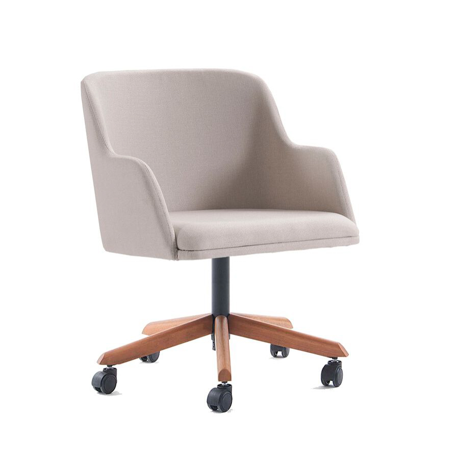 Guimar's tweet image. A cadeira Office Dunas tem linhas suaves e curvas com pontas arredondadas, pois ao criá-la, o Designer Bruno Debenetti se inspirou em tendências europeias.

bit.ly/38MQgmD