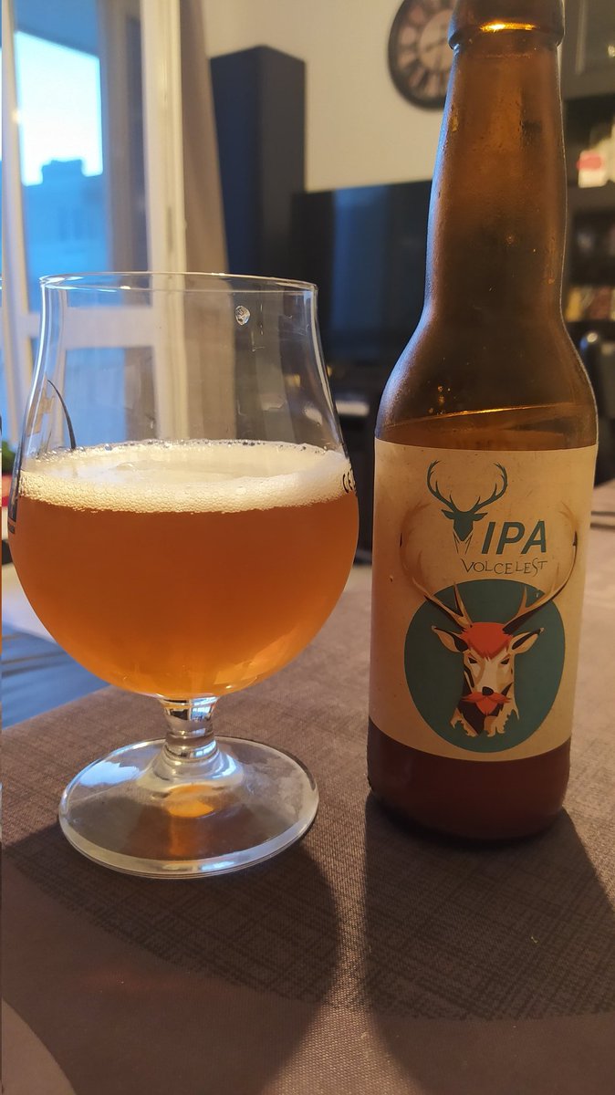 Isa - ancien compte tweet media