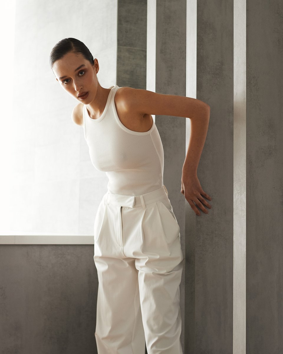 augustmedia_ca's tweet photo. Fashions fade, style is eternal.
—Yves Saint Laurent

We're breaking all labour day rules! 🤍 When we think of classic, we think of monochromatic looks. We wanted to emulate that timeless model-off-duty look that brings together style and chic memories. 

📸 Photography by https://t.co/NUSG7LN1ZV
