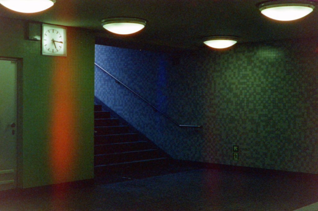 melopacare's tweet photo. The U-Bahn in Berlin.
Shot on Cinestill 800T🎞️ https://t.co/KWBkZOHRe2
