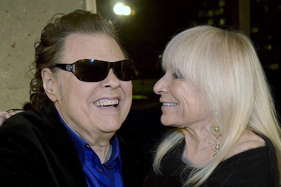 DTRCountry's tweet photo. BREAKING: Ronnie Milsap’s wife of more than 50 years, Joyce Milsap, has died. 💔 #countrymusic https://t.co/SSEnOrxrUX