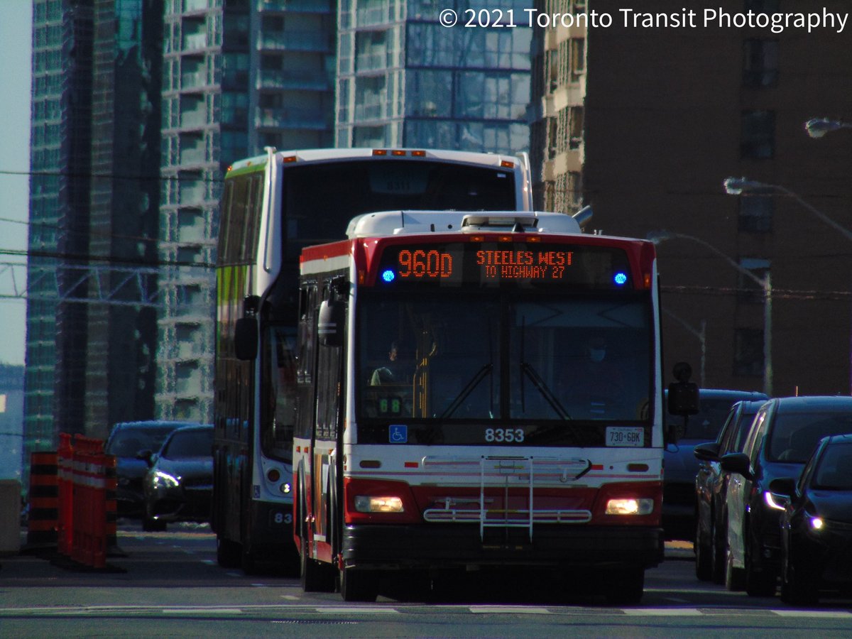 Toronto Transit Photography tweet media