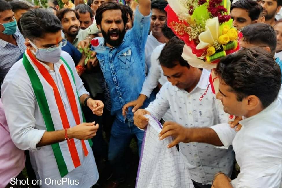 NareshMeena__'s tweet photo. आज आदरणीय @SachinPilot साहब से मिलकर जन्मदिन की शुभकामनाएं दी। https://t.co/GlKfGYc6CR