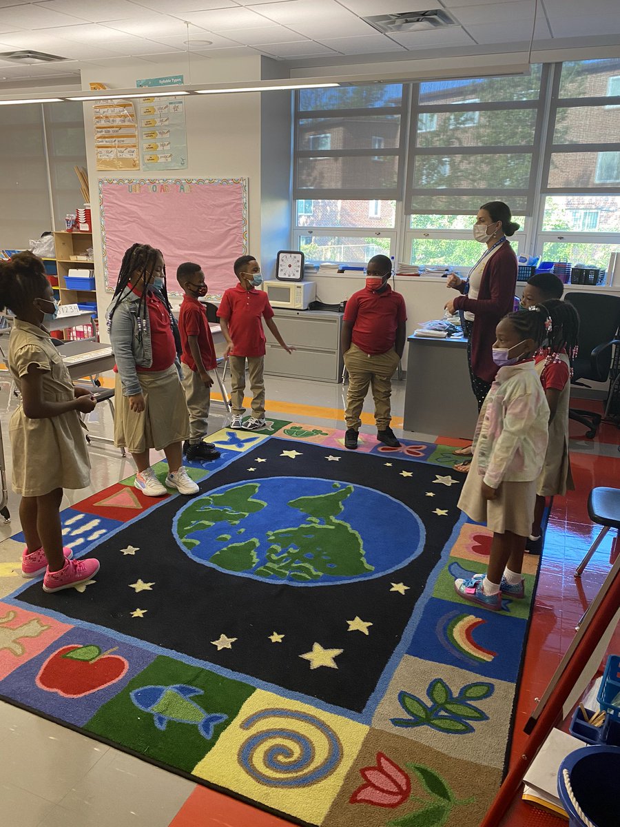 Morning meetings were off to a great start!  It’s going to be a great second week of@school here with our scholars! <a href="/HendleyES/">Hendley Elementary</a> <a href="/MsBarattasClass/">Ms. Baratta</a> <a href="/MartinezGVictor/">Victor Martinez</a>