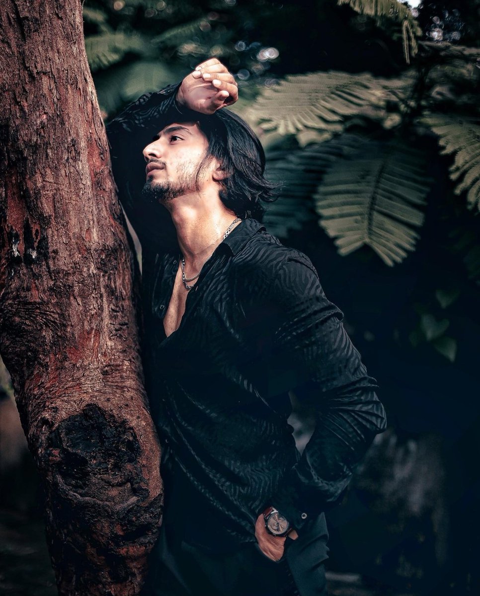 Follow your inner moonlight; don't hide the madness.
#faisusquad #keepsupporting #keepgoing #kbye