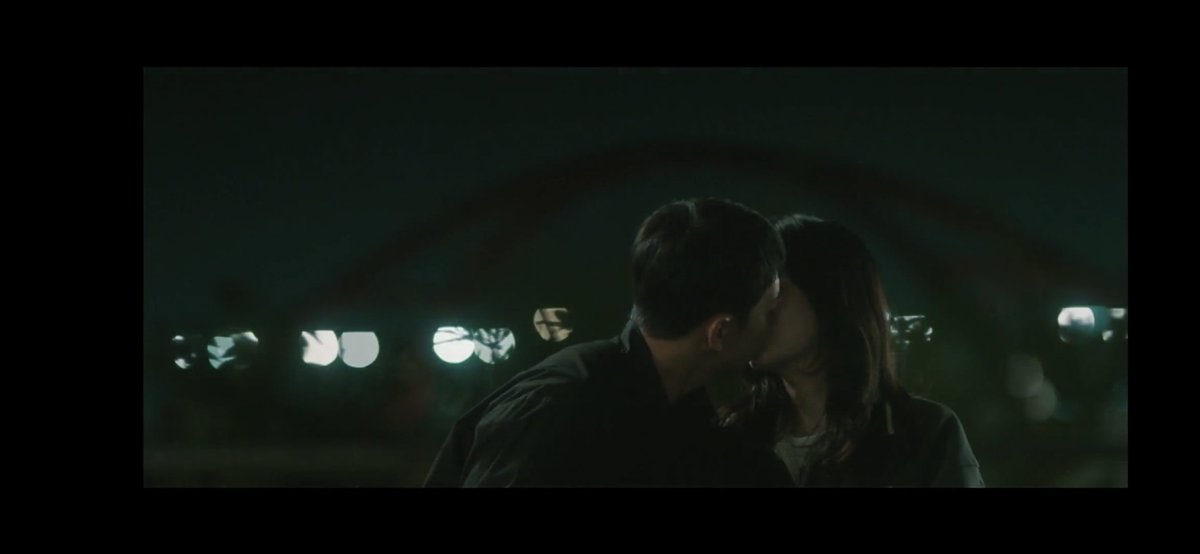 I genuinely thought in the end BY would find out she was pregnant with JBR's baby after he dies (ep14, who knows what happened later!) I know it's super dark but felt it would have been so fitting. Back to the beginning choice/question 😔
#Mouse
#LeeSeungGi