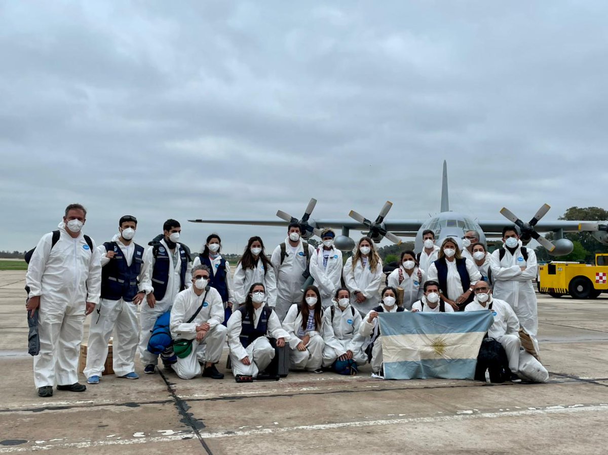 Luego de 15 días de brindar atención médica de emergencia a las víctimas del terremoto en Haití, regresó a nuestro país la misión de <a href="/CascosBlancos/">Cascos Blancos 🇦🇷</a>. 
La delegación ofreció asistencia humanitaria en la comuna de Corail.
Gracias por su compromiso.
Orgullo 🇦🇷