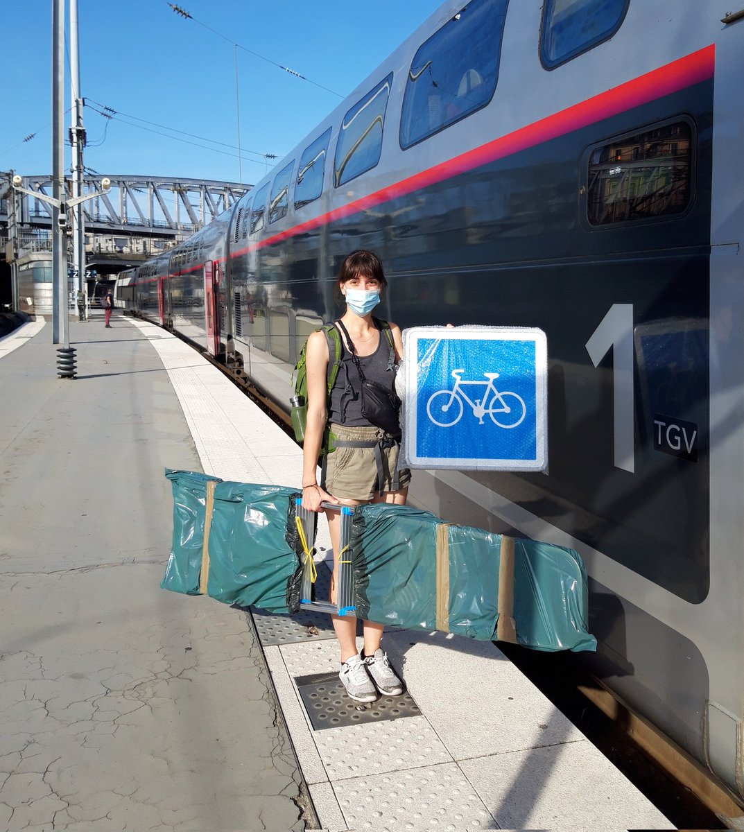 Joséphine Combe (@combejosephine) on Twitter photo Chez <a href="/vrmtvrmt/">Vraiment Vraiment</a> on sillonne la France avec toute sorte de bagages, alors bien sûr on s'autorise à rêver un jour d'un wagon tgv <a href="/GroupeSNCF/">Groupe SNCF</a> réservé aux vélos 🤩 Chez <a href="/vrmtvrmt/">Vraiment Vraiment</a> on sillonne la France avec toute sorte de bagages, alors bien sûr on s'autorise à rêver un jour d'un wagon tgv <a href="/GroupeSNCF/">Groupe SNCF</a> réservé aux vélos 🤩
