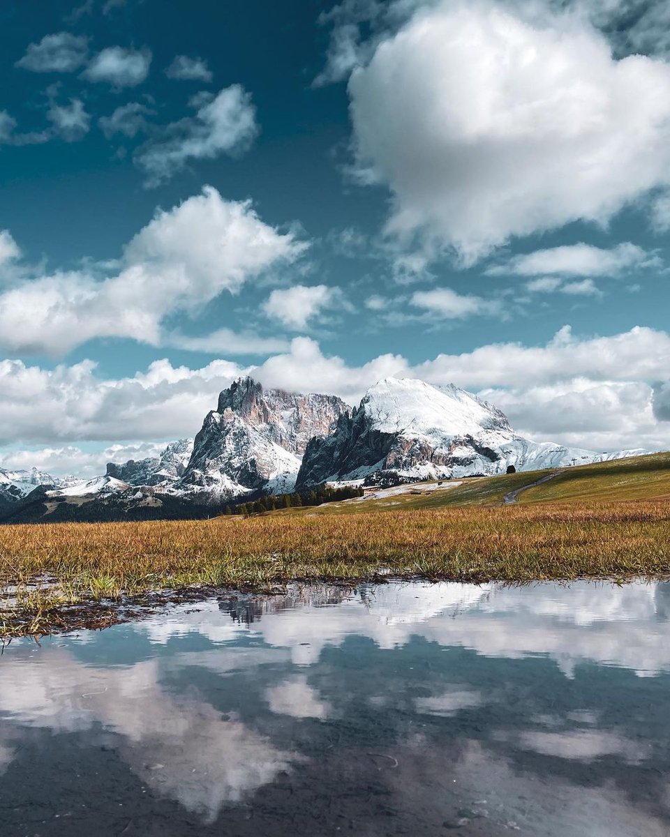 endorfeen_'s tweet photo. Who wants to be outside? Who is back in the office? 💭 🤞... #dolomiti #dolomites #unesco #mountains #italianalps #australianalps #lifeo https://t.co/AwZUFFCdN5 https://t.co/OLt5UR5BPh