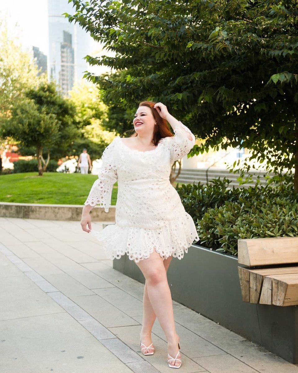 VanRubyRoxx's tweet image. No white after labor day? Says who?! I say, screw stupid fashion rules and wear what you want, and what makes you feel good, any day, and anytime of year!
.
Shop @posh_shoppe  now and use code exclusive15 to save 15%
.
Photo @camillashoots

#RubyRoxx #VanRubyRoxx #curvemodel