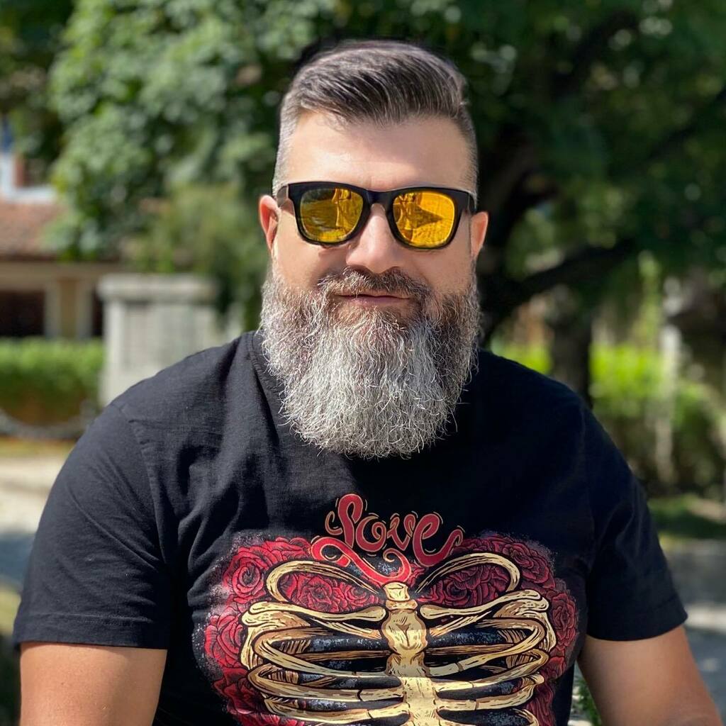ludmil's tweet photo. Old style 🧔🏻
.
.
.
#beardaddict #instasofia #instabulgaria #igbulgaria #discoverbulgaria #beardsofig #beardyland #beautifulbeard #beardforlife #bigbeard #beardcrew #beardguy #beardpower #preacher #christlike #vscobulgaria #bulgarian #българия #bikerlifes… https://t.co/P0c76k2x7q https://t.co/uRfxG0bUW6