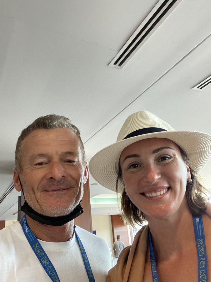 E-suJHOXsAIcTs4?format=jpg&name=900x900