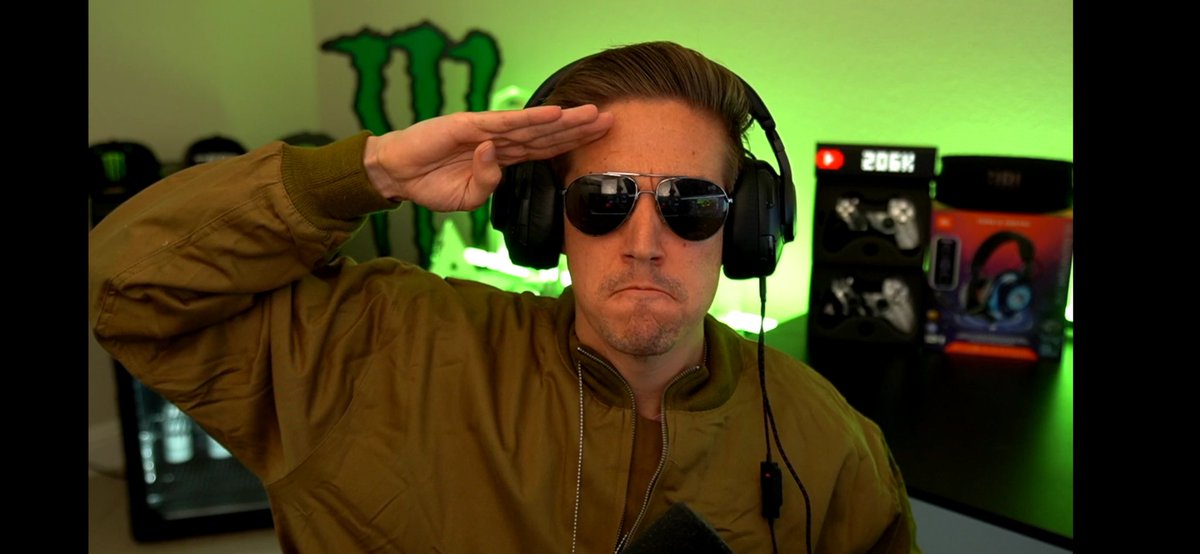 TylerTeeP's tweet photo. Checking out Vanguard MP

https://t.co/LcaX3AnLWe https://t.co/OmJ8Xtt3dY
