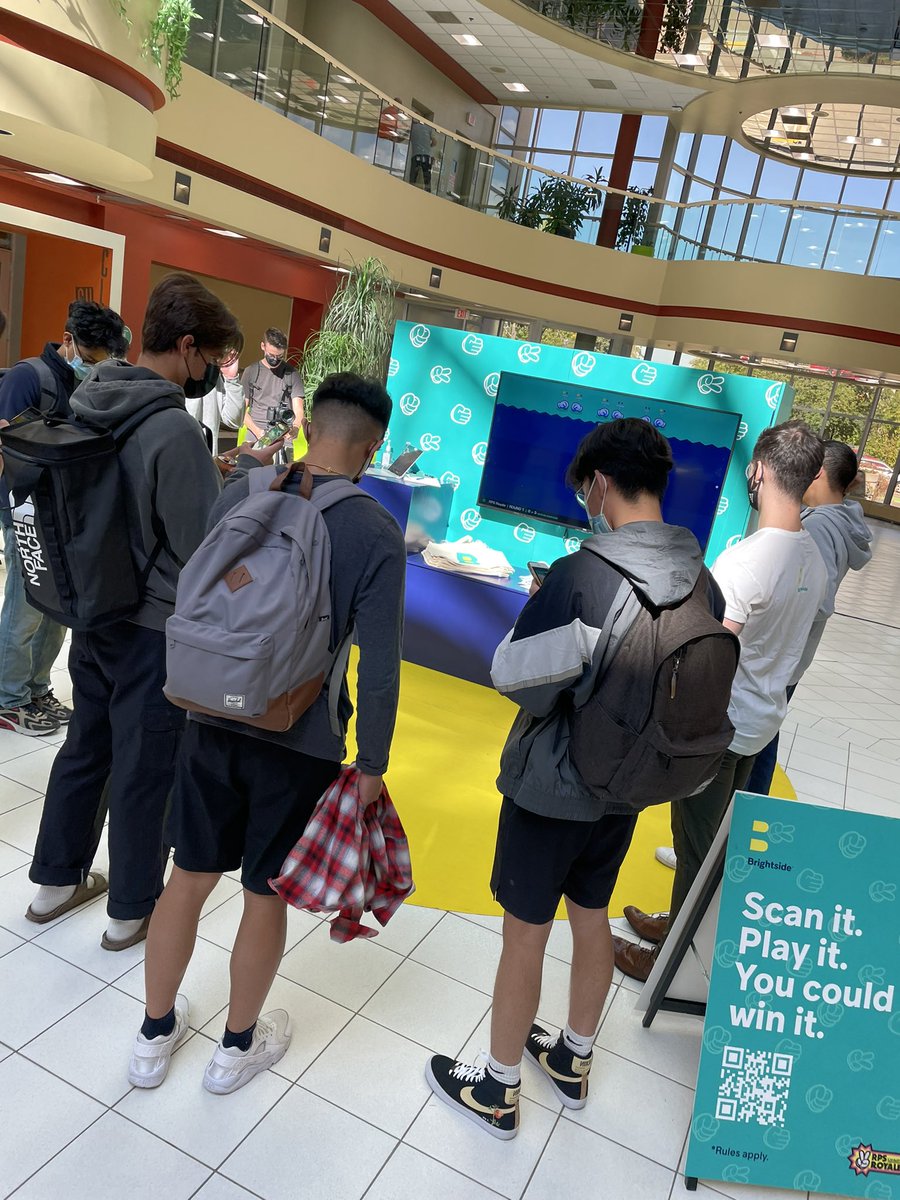Oh hai #UCalgary 👋 Challenge your friends to a game of virtual Rock Paper Scissors for a chance to win some 💵 Catch ya for a round in Mac Hall until 3 pm ☺️