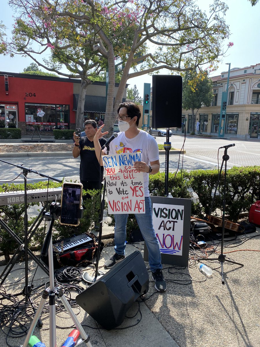 Standing with our community! Do you hear us @JoshNewmanCA?

#VISIONact #EndICEtransfers #AB937