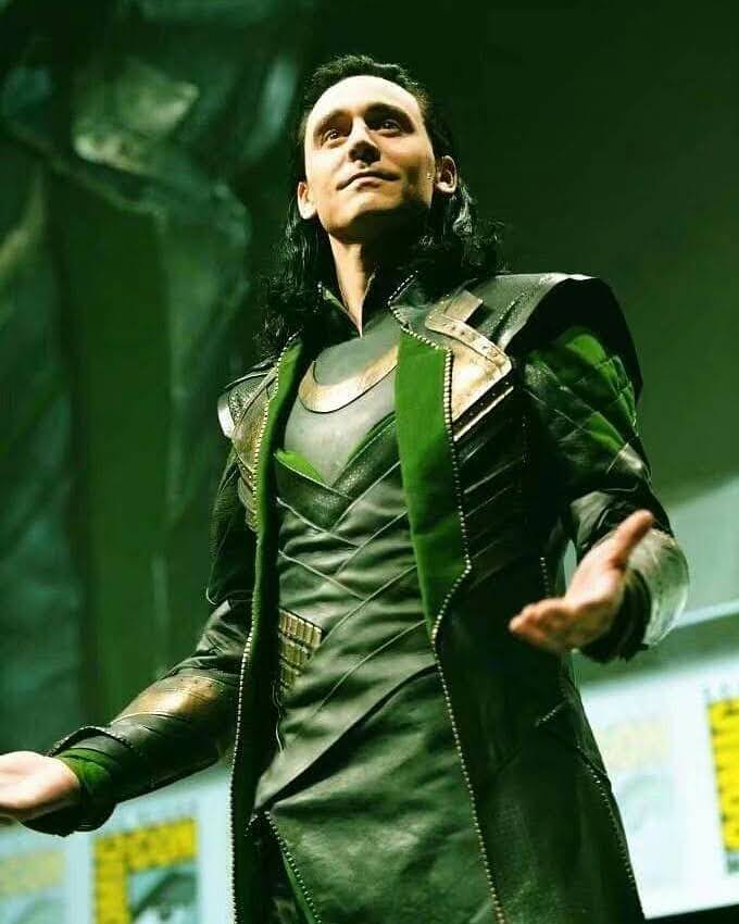 maryensenada's tweet photo. #HiddlesColours Green and Gold. #Loki #TomHiddleston @HiddlestonSpam https://t.co/2m7Vl4LIup