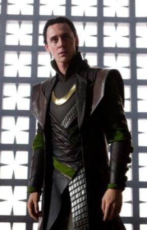 maryensenada's tweet photo. #HiddlesColours Green and Gold. #Loki #TomHiddleston @HiddlestonSpam https://t.co/2m7Vl4LIup